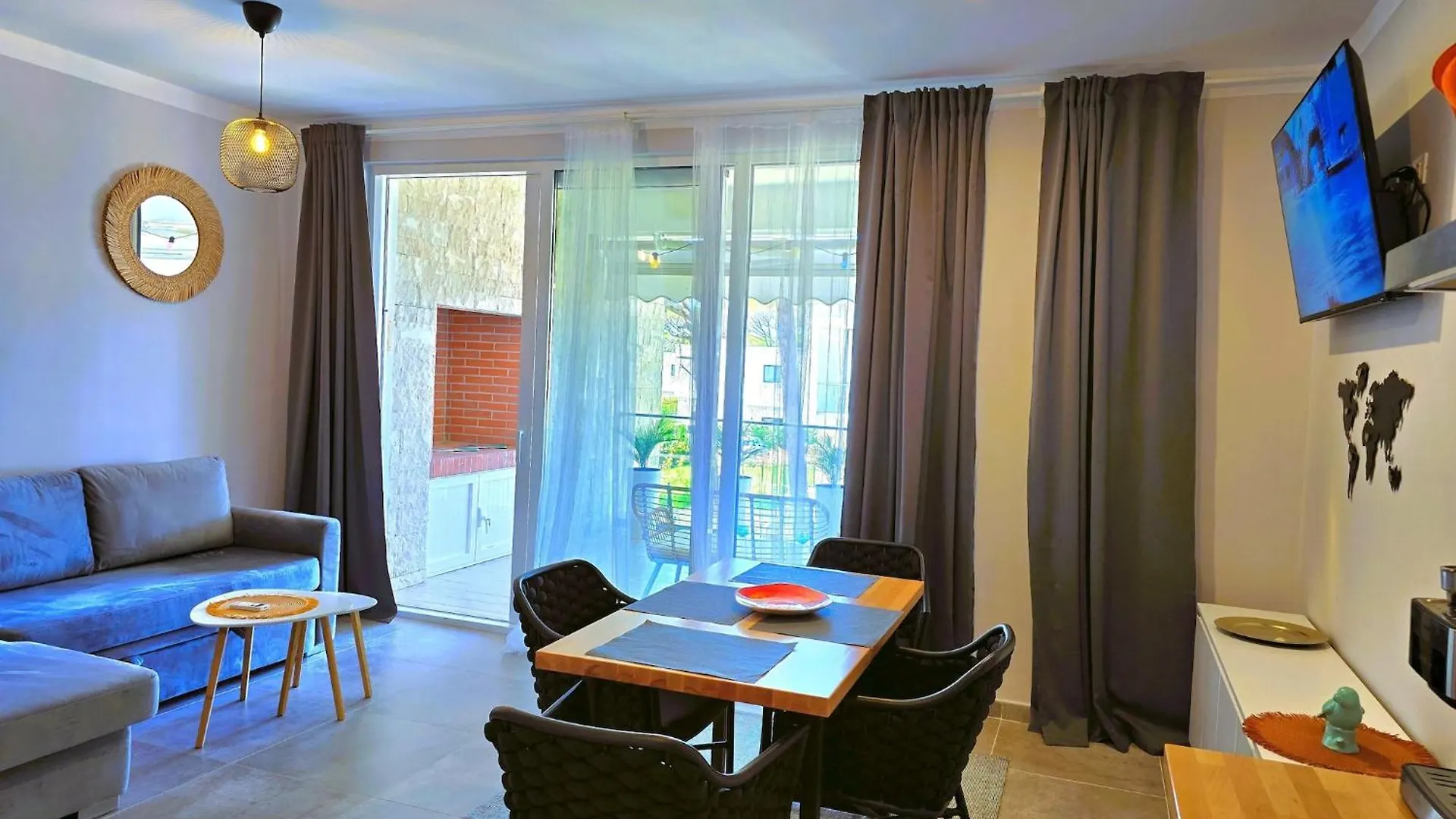 Stylish Apartment For Four Guests Plazhi San Pietro 0*,